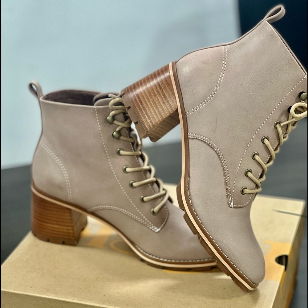 Chelsea boots - Picture 8 of 9
